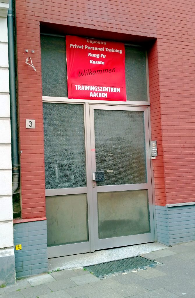 Vilder Trainingshalle Eingang Trainingszentrum Aachen Passstraße 3
